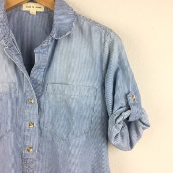 Anthropologie Cloth & Stone Chambray Railroad Top - Picture 1 of 2